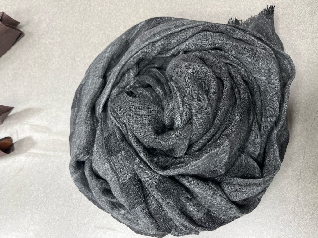 Khăn kẻ ô SP914 - Đen xám