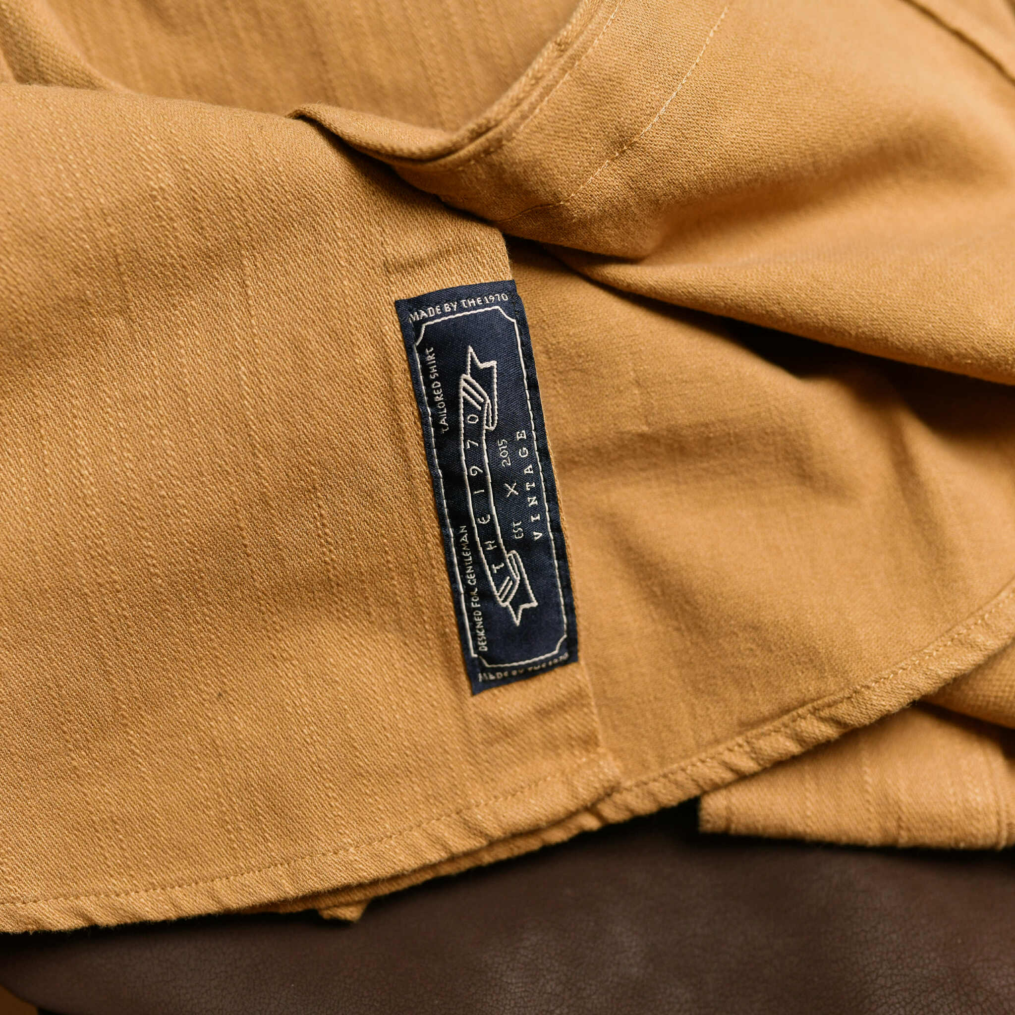Áo somi kaki 2 túi nắp Vàng THE1970 SM844