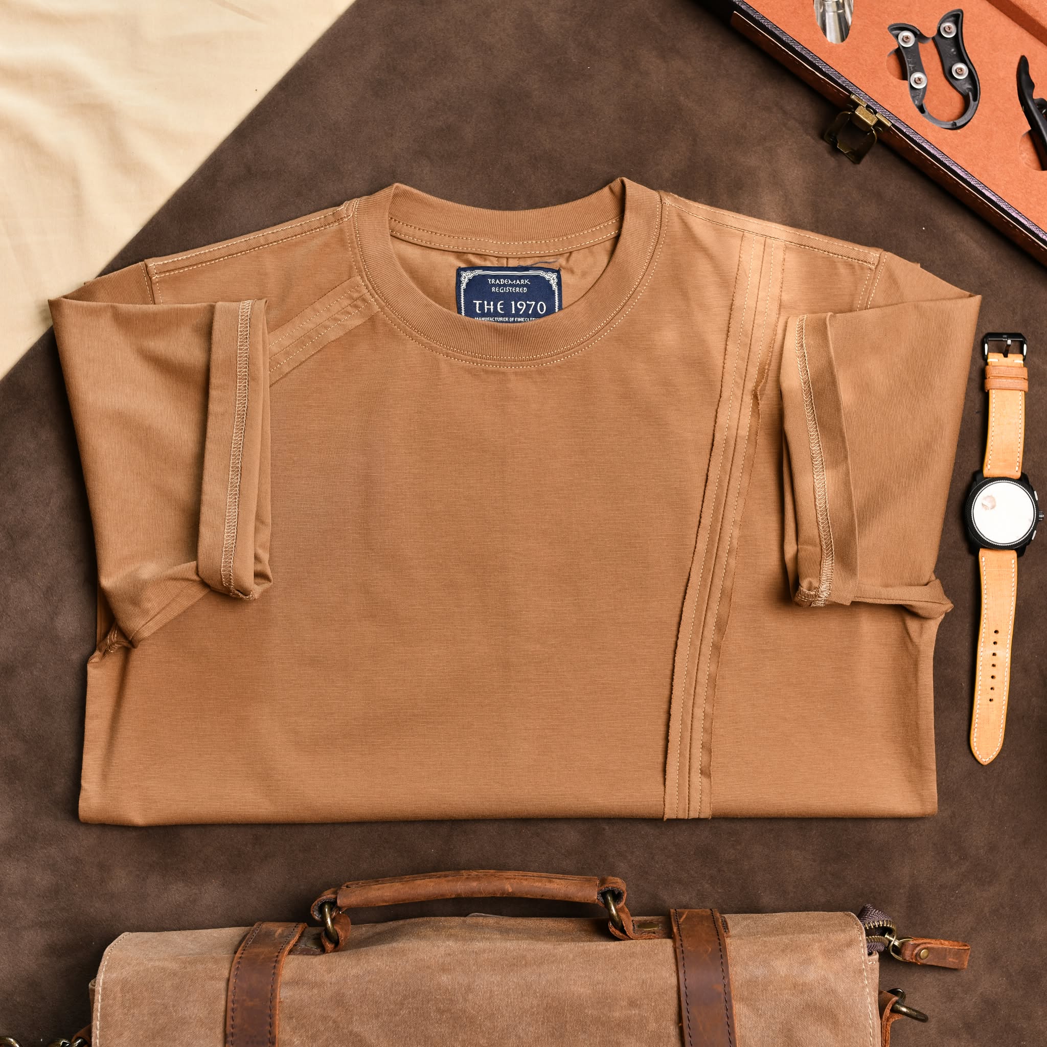Áo phông phối viền AP937 - Nâu vàng