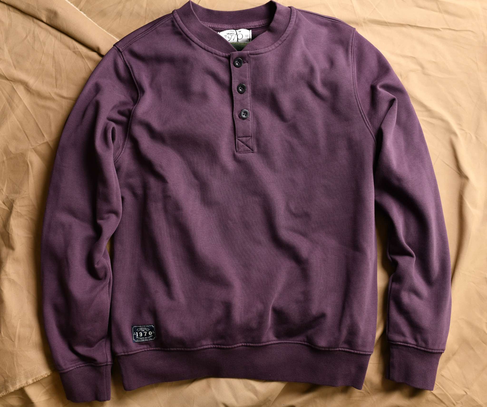 Áo Sweater 3 khuy cổ The1970-AP534 - ĐỎ ĐÔ